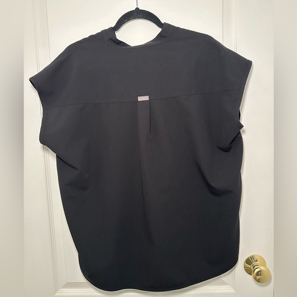 Rafaela Oversized Scrub Top, Black, Medium - Picture 4 of 4